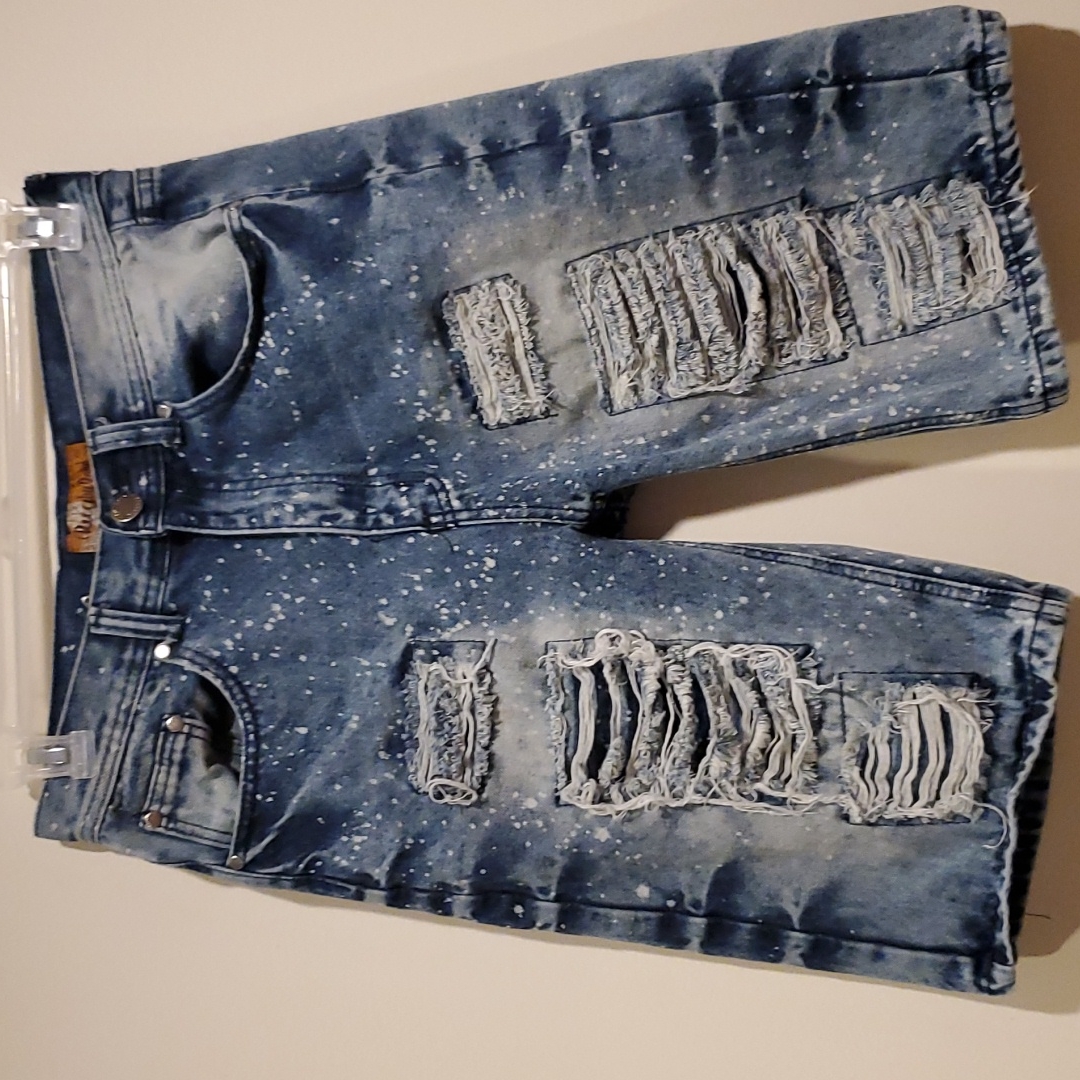 Ruby Road Distressed Shorts
